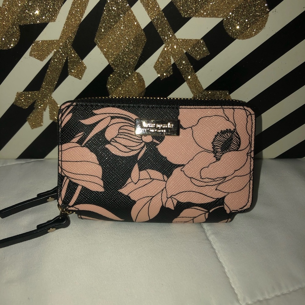 Small Kate spade wallet